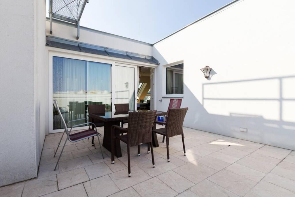 Grosses Penthouse #12 Mit Terrasse Und Aussicht Apartman Bécs Kültér fotó
